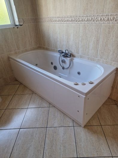 Jacuzzi  bath