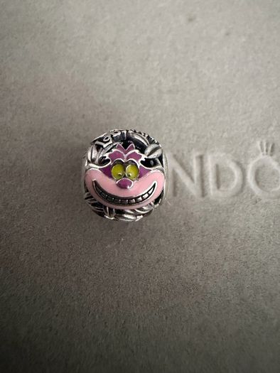 Pandora Disney Cheshire Cat charm