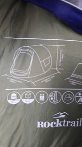 Pop up tent
