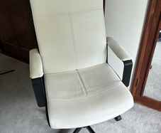 High-backed Office Chair