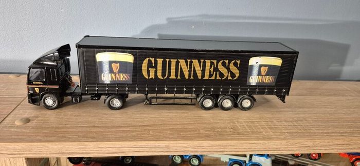 Corgi Guinness 1/50 Trucks