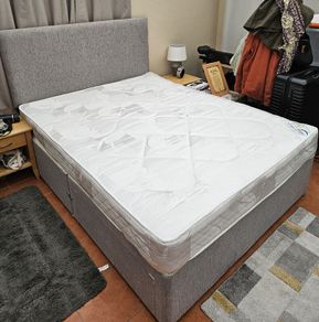 Almost - New King Size Bed w/ Mattress, Headboard & 2 Storage Drawers Included
