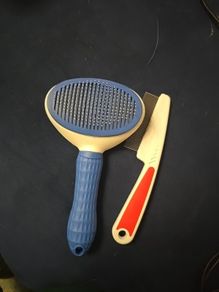 dog hair brush
