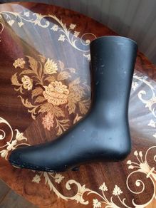 Vintage RPM Industries Foot Form