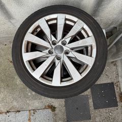 audi alloy x4 with tyres