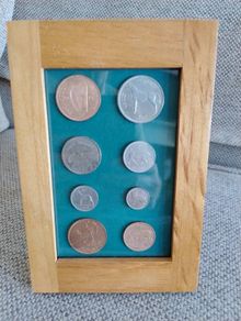Vintage Ireland coins in a 19cm x 13cm frame from the half crown to the halfpenny genuine Irish coins FREE STANDARD POSTAGE INCLUDED