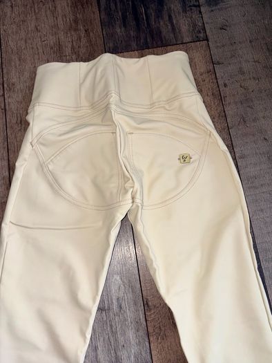 Freddy WR.UP Faux Leather Shaping Trousers XS Beige High Waist Push Up Pants UK 6 New without Tags