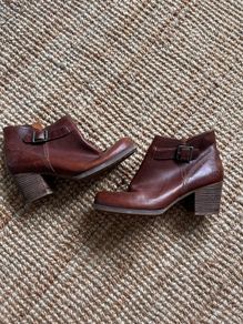 ladies boots