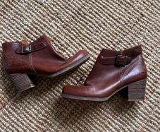 ladies boots