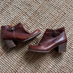 ladies boots