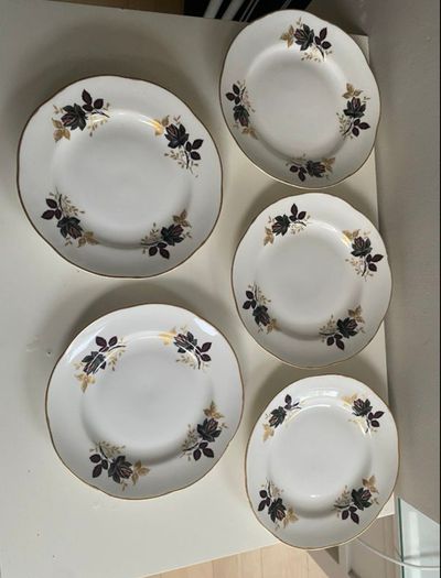 Set of five Royal Tara plates