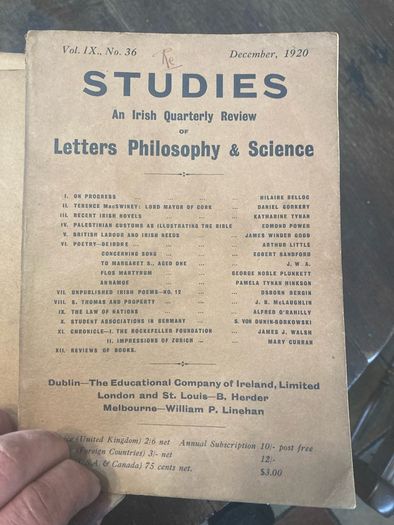 1915 - 1966 An Irish quarterly review magazin