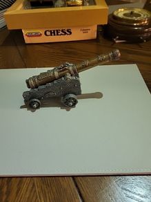 Cannon metal model