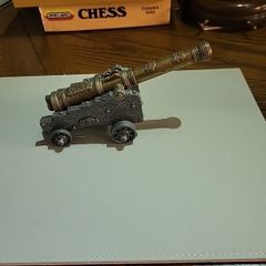 Cannon metal model