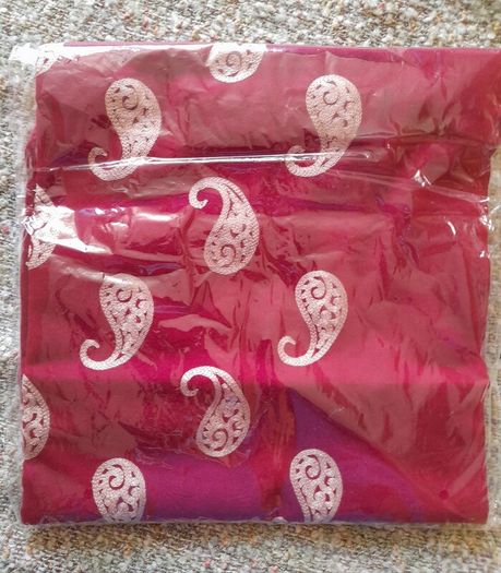 B.N. Beautiful ,Christmas colours, scarf