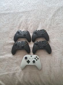 xbox one controllers