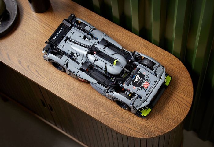 Lego 42156 Peugeot 9X8 24H Le Mans Hybrid Hypercar
