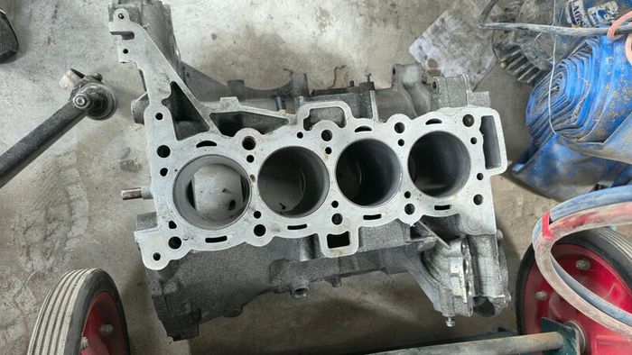 engine block jaguar 2.0d ingenium 204 dtd