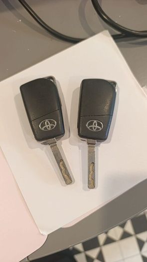 Toyota Avensis 2012