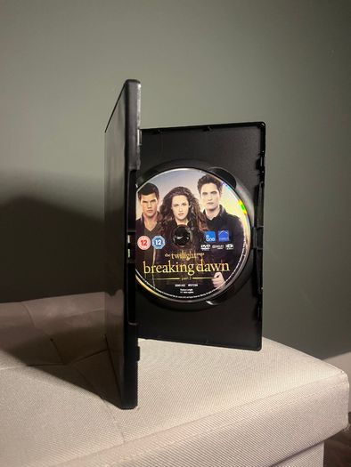 Twilight Saga Complete 5 Movie DVD Collection