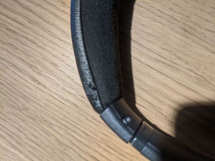 Bose SoundLink Around-Ear Wireless Headphones II Black