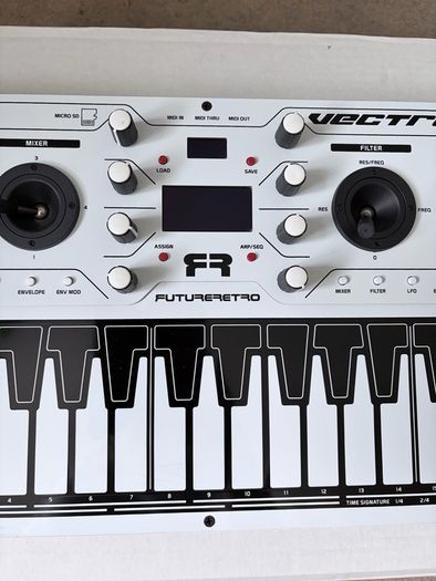 Future Retro Vectra 2