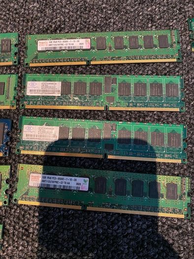 Memory Ram Lot 18 pieces 4gb 2Gbs 1gbs and 512s
