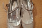 Girl's shoes