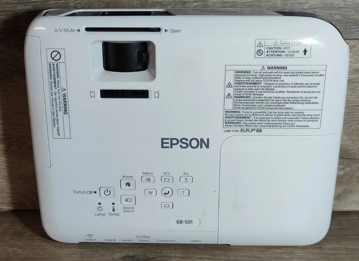 Epson EB-S31 Projector