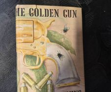 1st edition James Bond The Man With The Golden Gun 1965