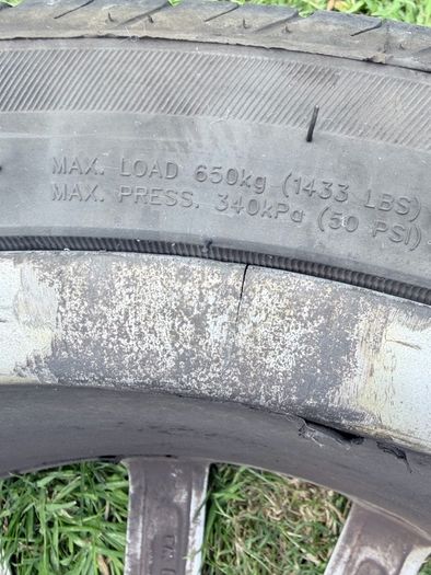 19" Genuine Amg Mercedes Wheel