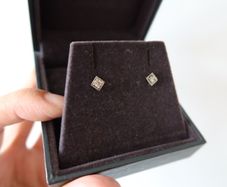 Square crystal stud earrings