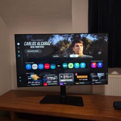 Samsung 55" Crystal UHD 4K Smart TV (CU7100). Excellent Condition with Box & Stand