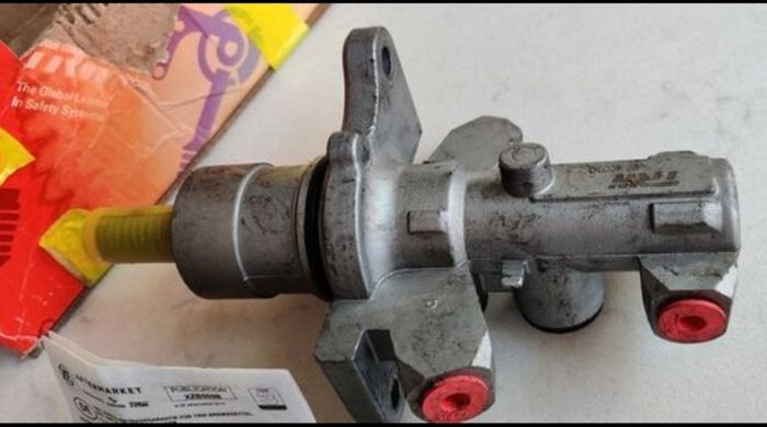 Land Rover Master Cylinder kit (New)