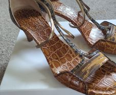Chloe Tan & Gold Sandals - Size 40