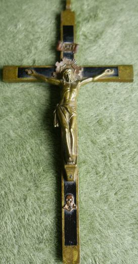 Antique 7"  Crosses - Crucifix