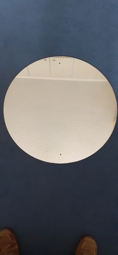 Circular mirror