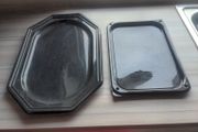 Plastic sandwich trays