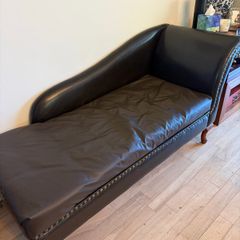 Chaise Longue- reduced need gone
