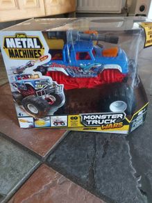 Monster truck "Jawesome"