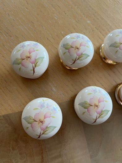 Vintage Floral Ceramic Knobs