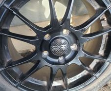 Oz Racing Alloy Wheels READ AD.