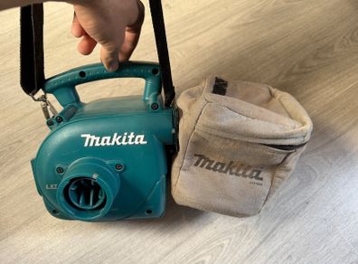 Makita Cordless Vacuum Cleaner