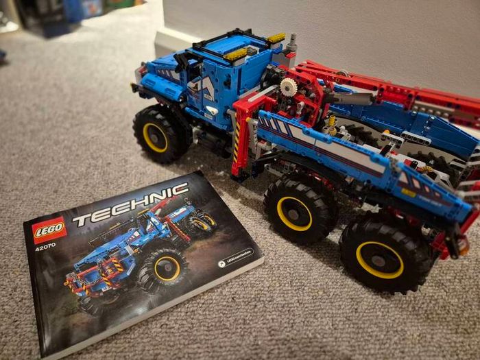 Lego Technic 42070 6x6 All Terrain Tow Truck