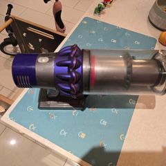 Genuine Dyson v10 hoover