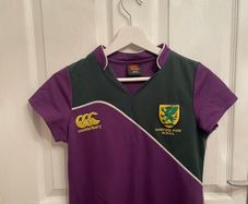 Sandford Park hockey top