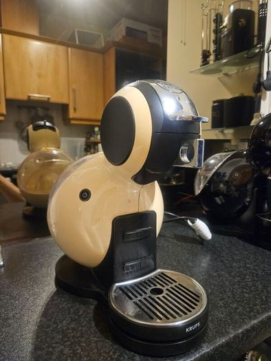 Dolce Gusto coffee machine - For repair or parts