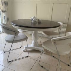 French style table (chairs included)