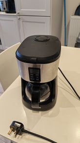 Bean to cup coffee machine