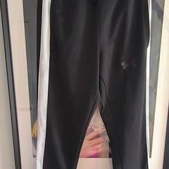 Under Armour bottoms size S